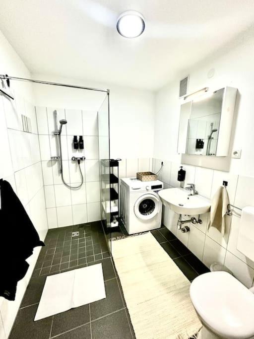 Schickes Wohnen In Lage Apartment *